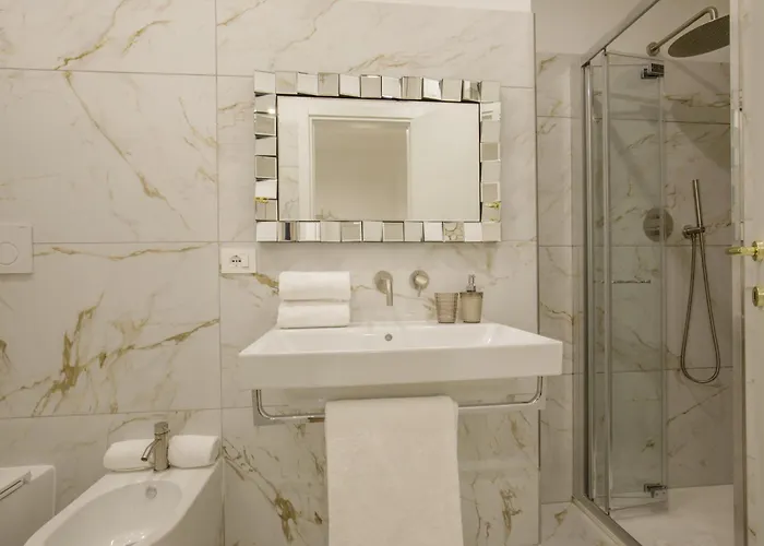 Santaluna 4* Rome